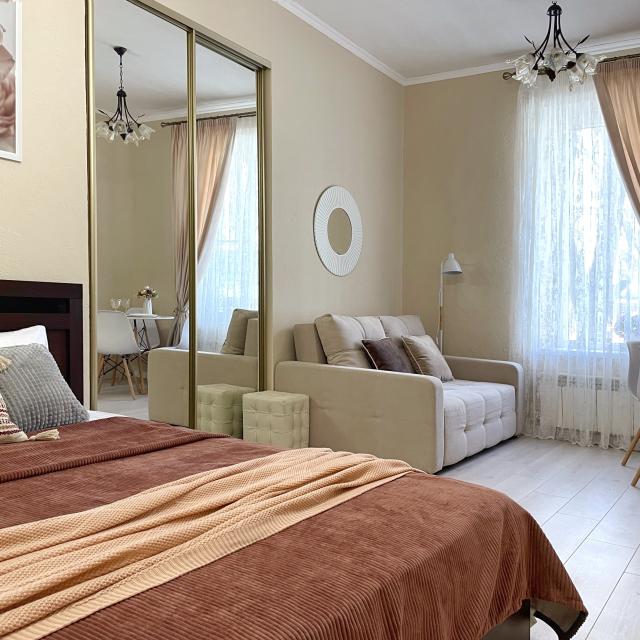 Cozy studio apartment on Broadway