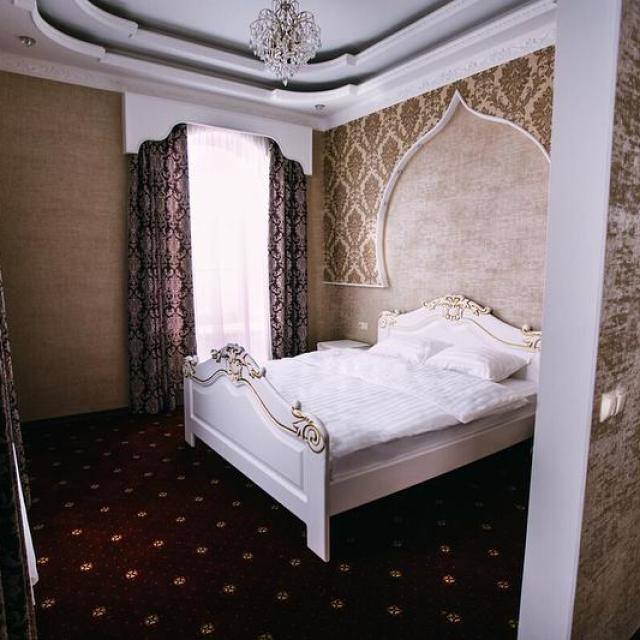 Caesar Royal Palace (Цезарь Роял Палас)
