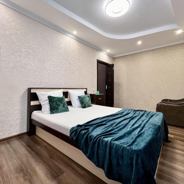 Apartments near Gagarin Park Novo-Sadovaya 201A