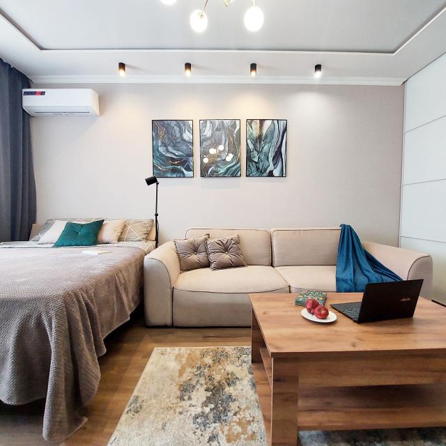 Apartment Adoradsky 1b