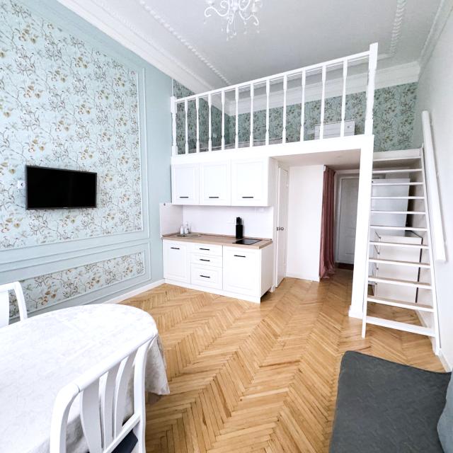 Квартира на улице Таврической 