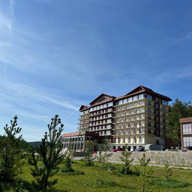 Valley Sunny, Sport Residence Building