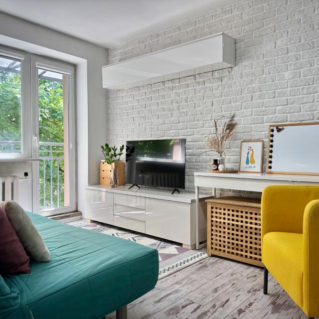 Kenig Holidays studio near Central Park with a view of the Puppet Theater

