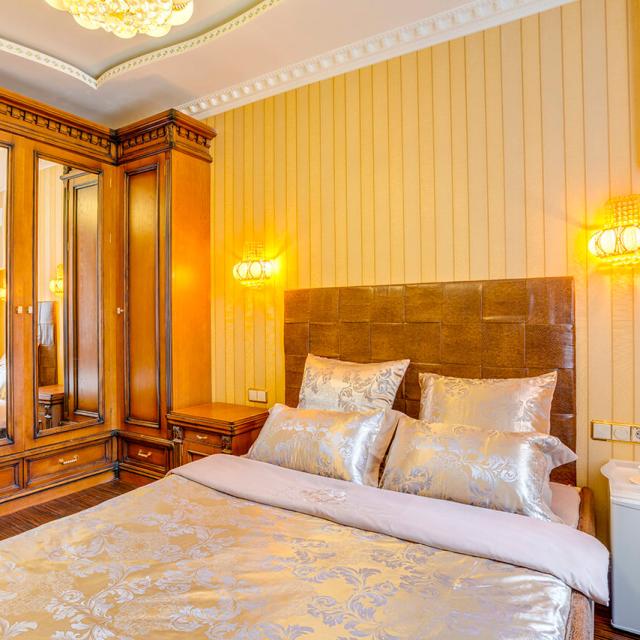 Golden Apartments