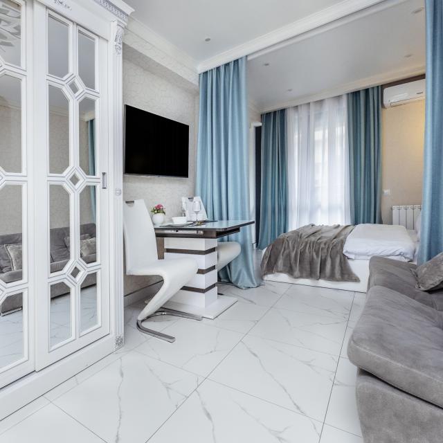 Esthete Apartments on Gorky Lane 24