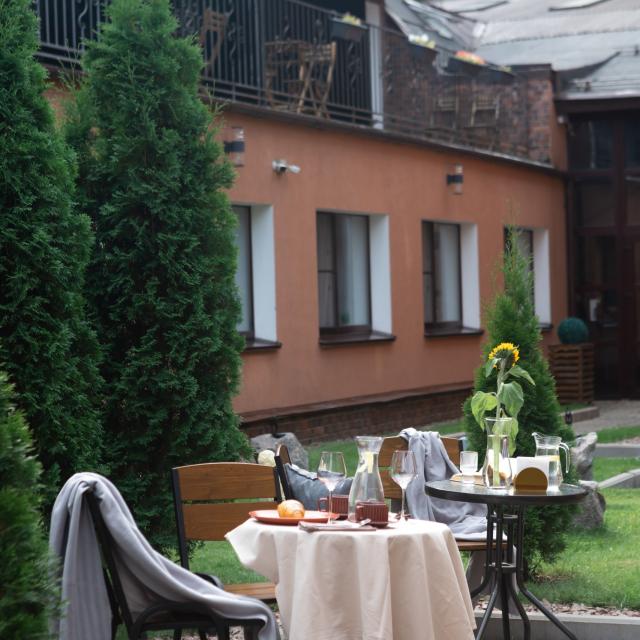 Neozoom Hotel (Неозум отель)
