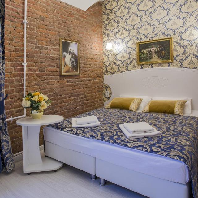 Catherine Art Hotel