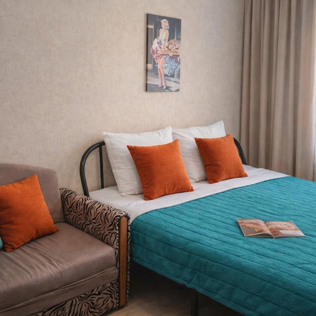 Spacious 2-bedroom apartment in the center 