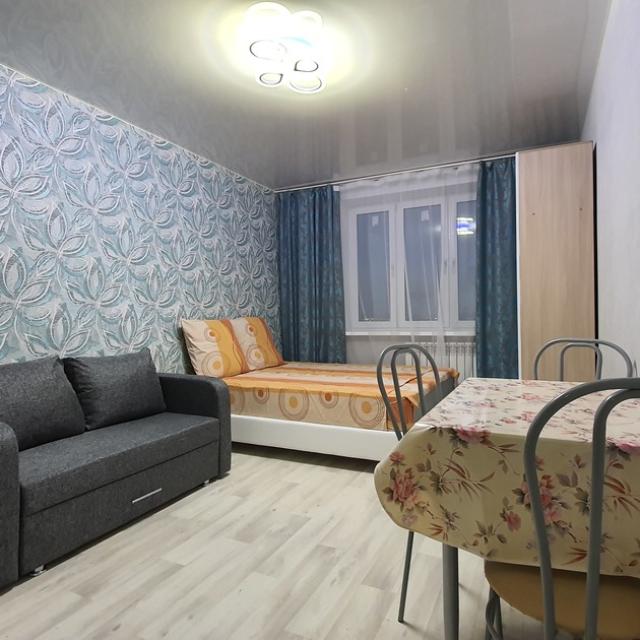 Po sutkam 33 on Gorkogo street 133