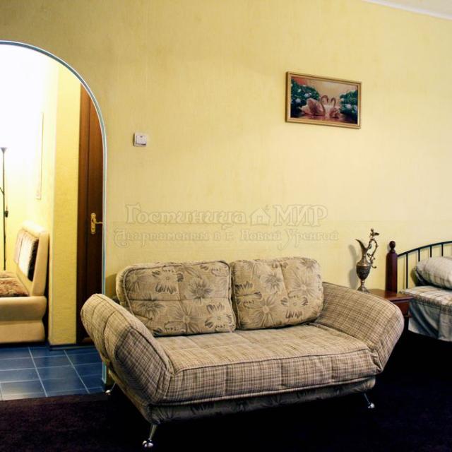 Mir Apartments on Molodezhnaya Street 11