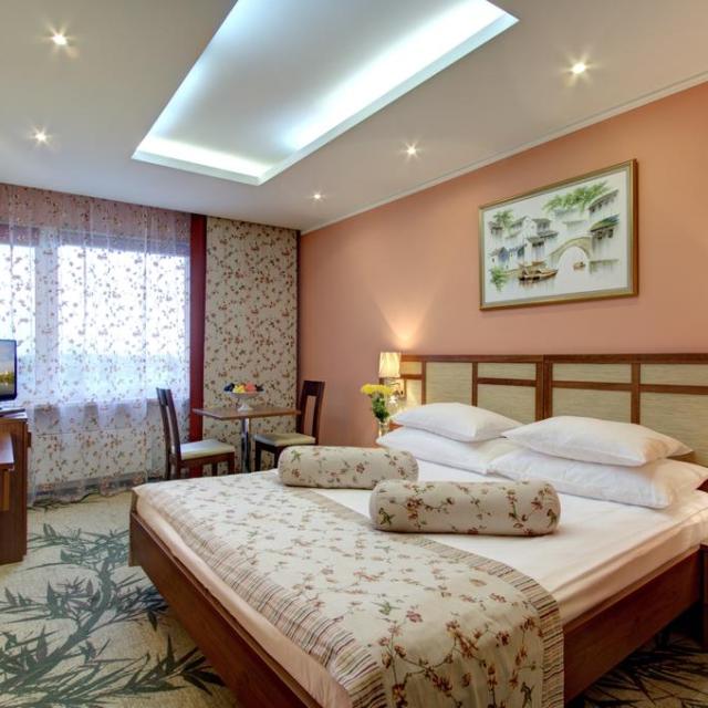 Absolut Izmailovo (Booking service)