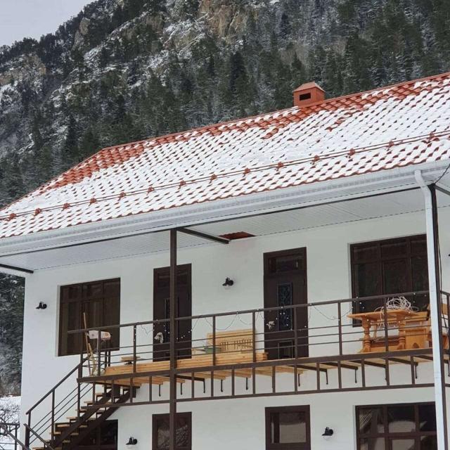 Mountain view apartments in the resort village of Teberda