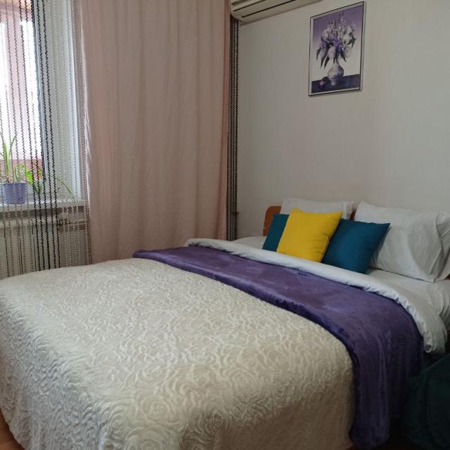Live in comfort on 1st Kommunisticheskaya Street