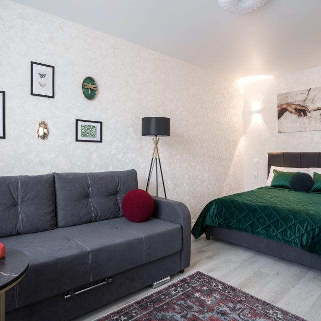 Granada Apartments on 119 Parkhomenko Street