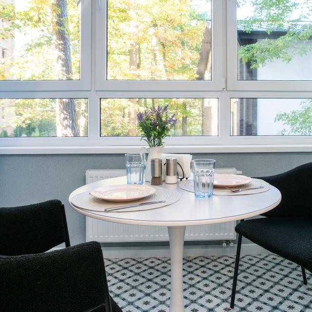 Baltic Breeze Apartment on Ryabinovaya Street