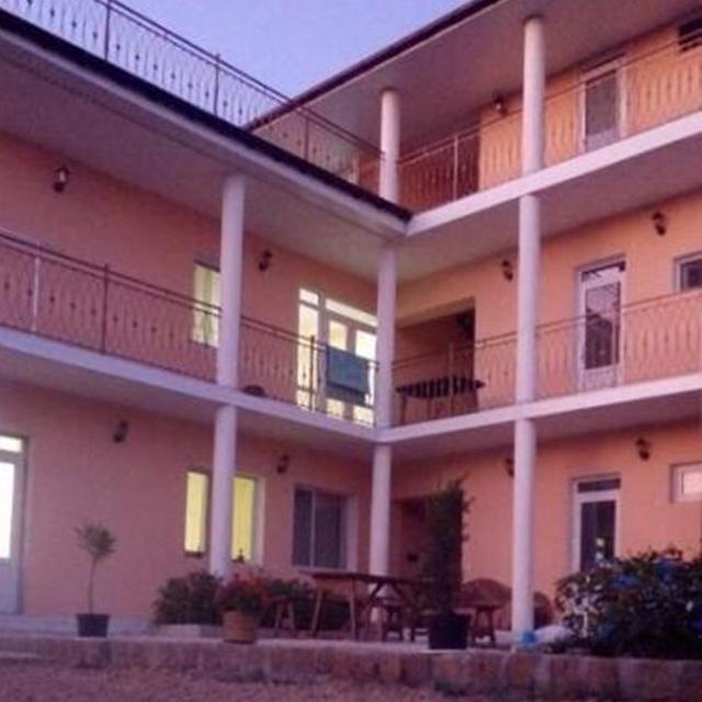 Zhemchuzhina guest house