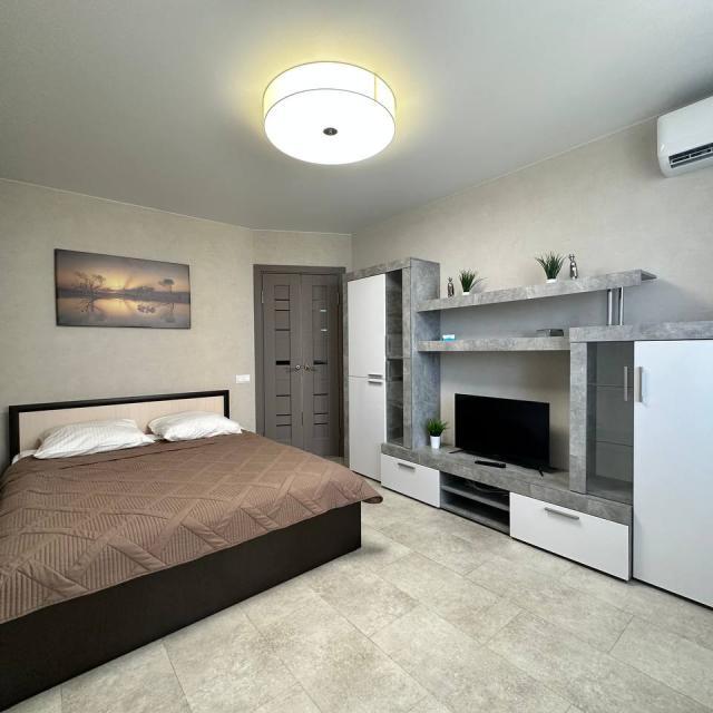 EasyRent on Dybenko street 27A