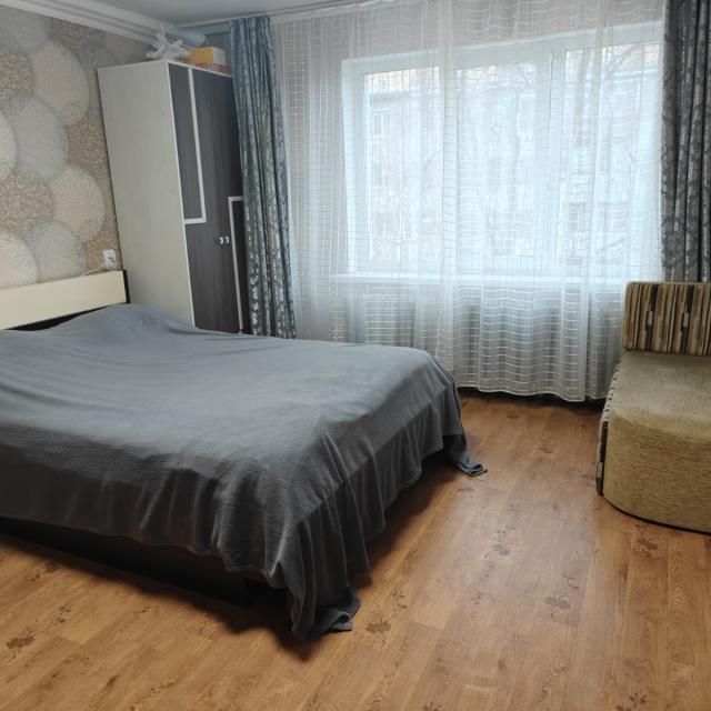 Apartments on Lenin Avenue 37/4