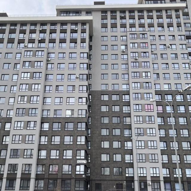 Апартаменты на улице Александра Полина 1