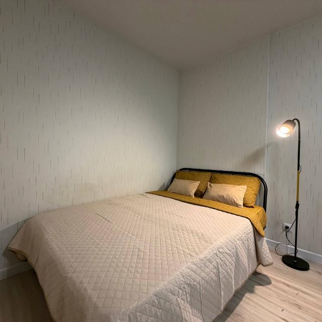 Apartments on Yasny Bereg street 10