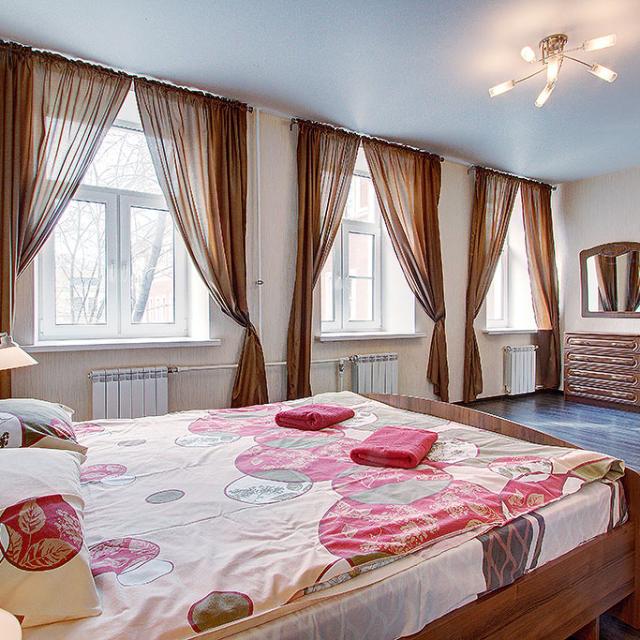 Apartments on Nevsky Prospekt 84/86