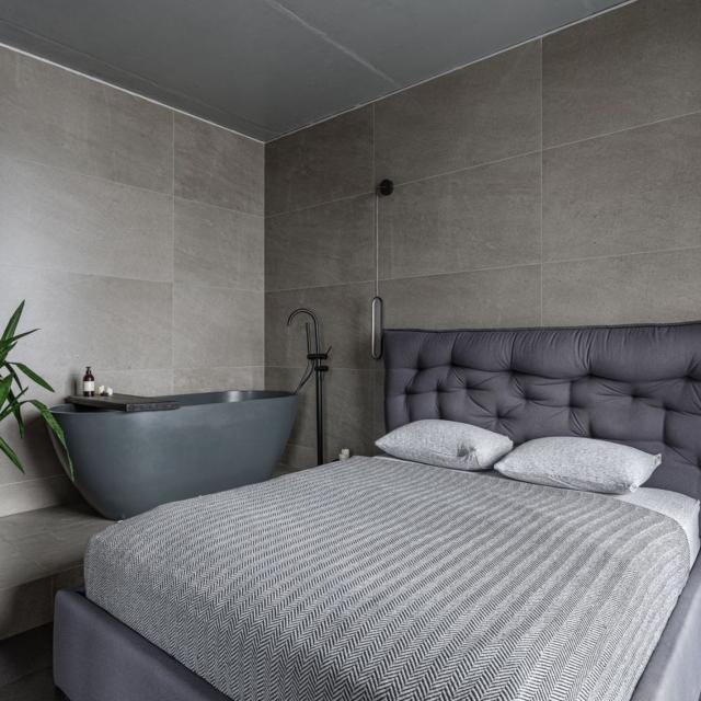 Apartments on Maxim Gorky embankment, 49B