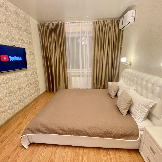 Apartment Housevip on Tukhachevsky street 26/6
