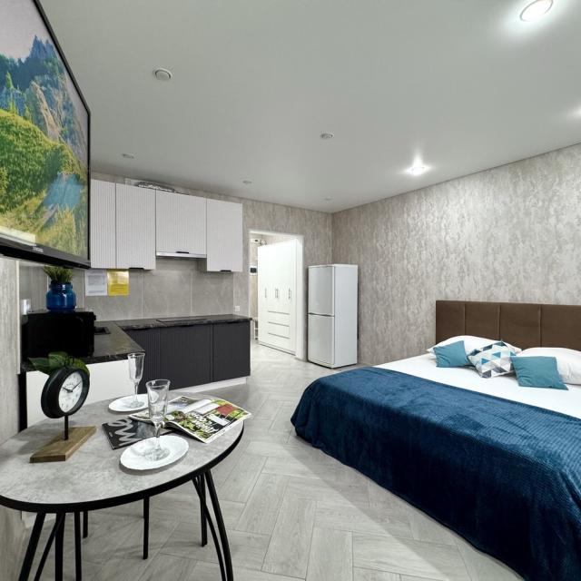 Studio apartment from the company Home Hotel on Yurkin, 10