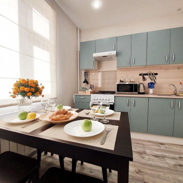 Sunset Apartments on Chetaeva 60