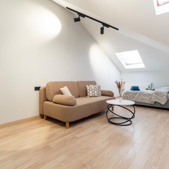 LetoApart on Mira Street 44/4