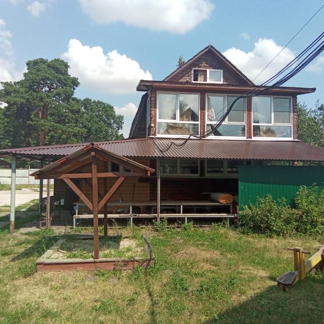 Guest house by the lake