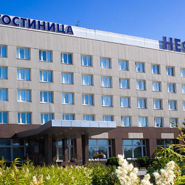 Нефтяник