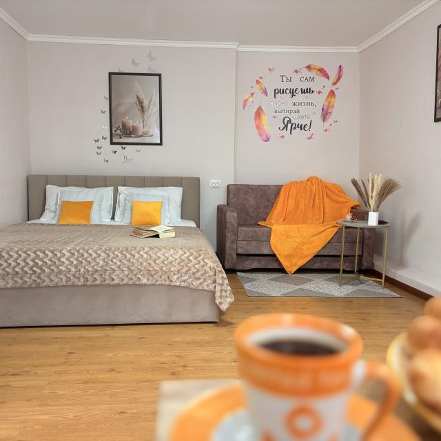 A house with a courtyard and parking for families, business travelers and couples