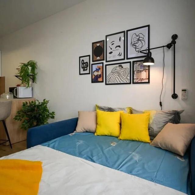 247 apartment (address)