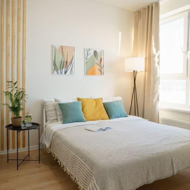 Apartments on Radiant Street, 8