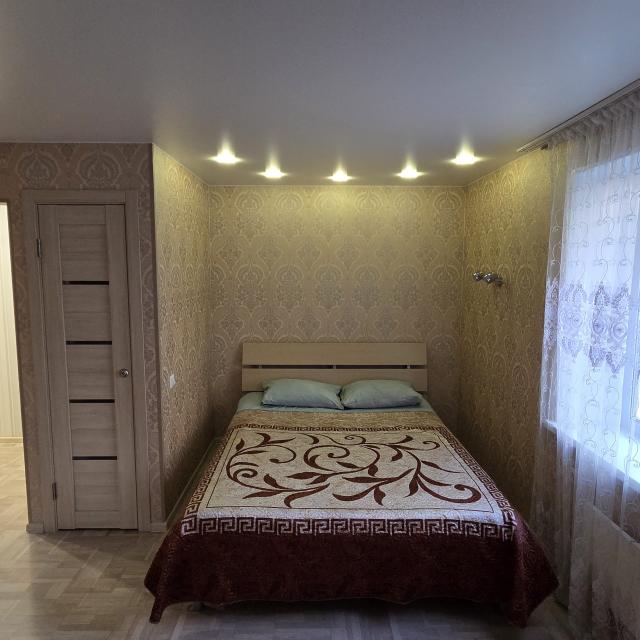 One-room apartment on Dzerzhinsky street 96