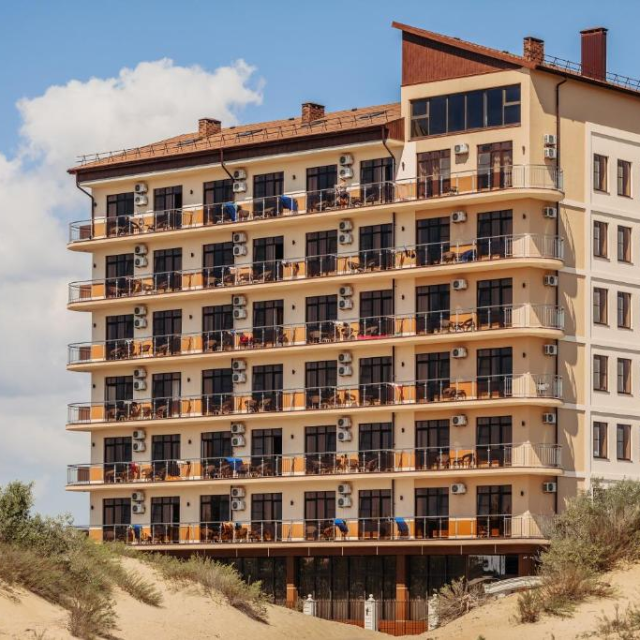 Family Pride Inn (Family Pride Inn)