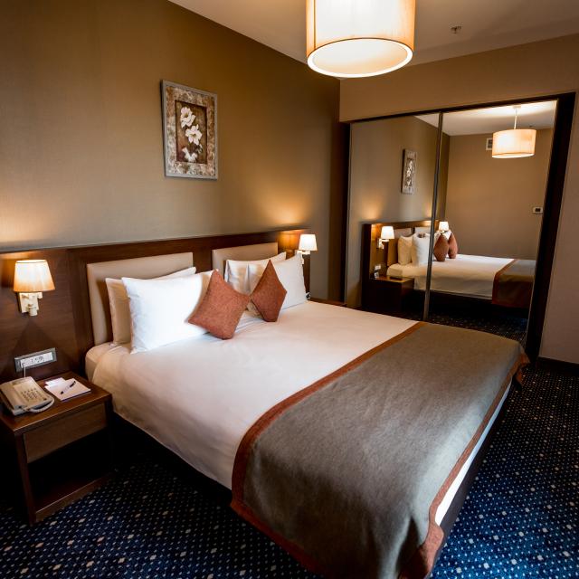 Parkside Hotel & Apartments (Парксайд)
