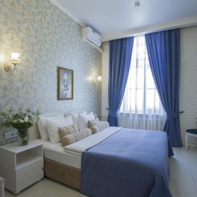 Catherine Art Hotel
