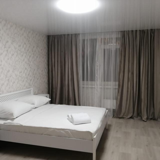 Apartments on Alekseeva street 27
