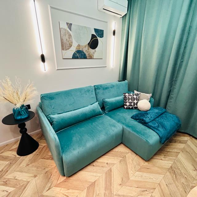 Apartments on Garshina street 25k3