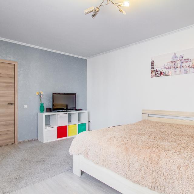 Stylish apartments on Perevertkin Street 1/4