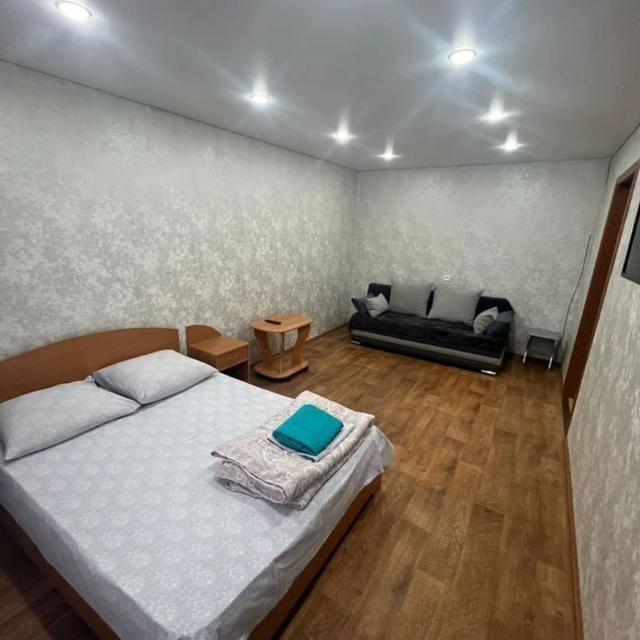 Apartment on Popova street 80
