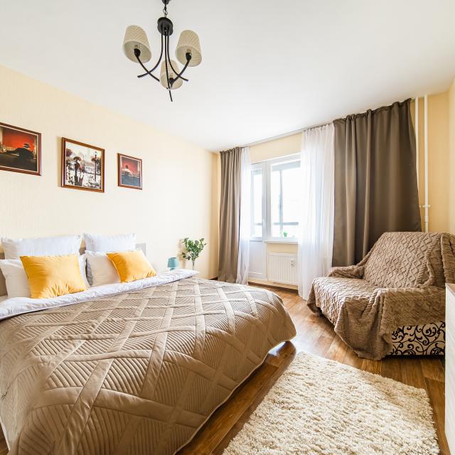 Apartments on Marshal Kazakov street 82