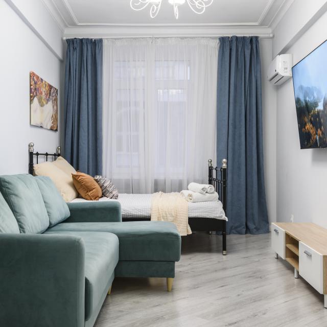 Apartment Chak-chak House on Paris Commune Street