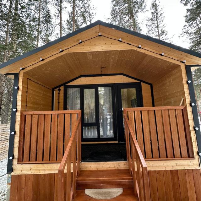 Solo Chalet