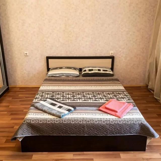 Apartment on Vladimir Nevsky street 30