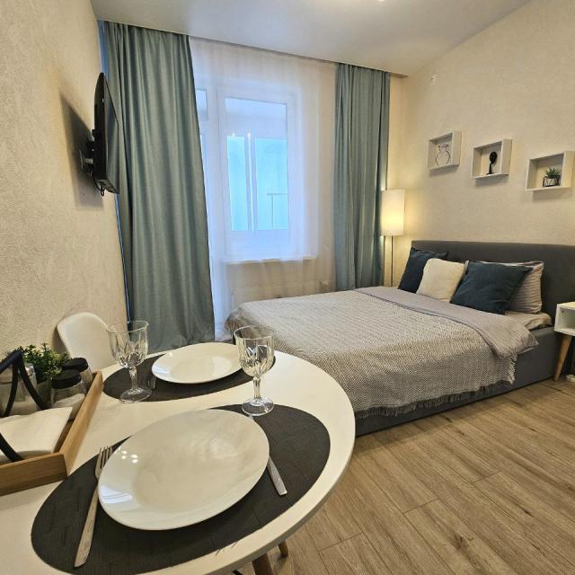 White overnight on Akademika Kargin Street 25