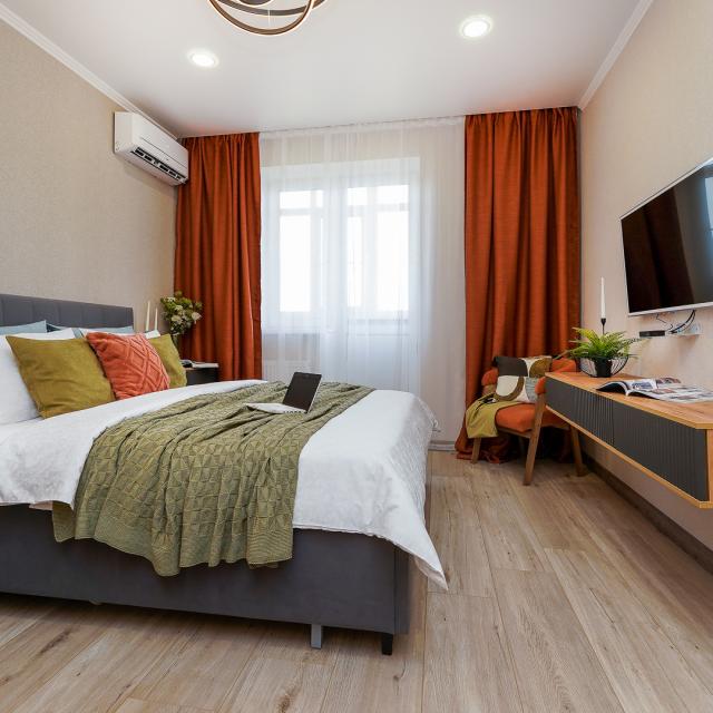 Terracotta apartment with mint notes
