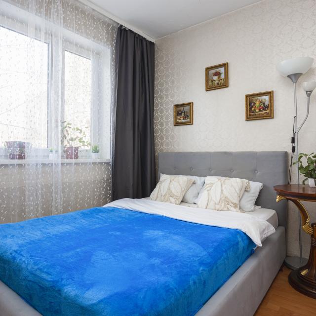 Moment House on Zheleznodorozhnaya Street 27